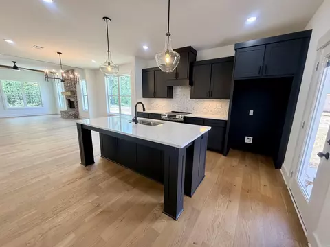 Kitchen - 6874 Detonti, Bauxite, AR 72011 photo 1 of 9