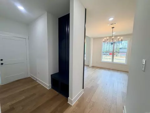 Entry Way - 6874 Detonti, Bauxite, AR 72011 photo 2 of 2