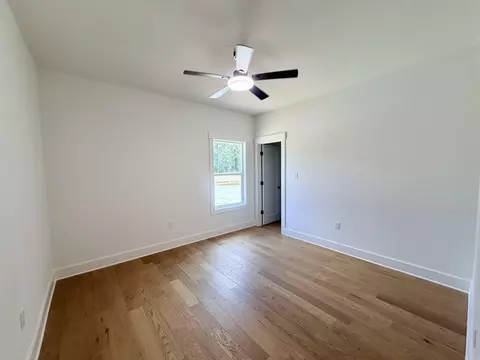 Bedroom - 6874 Detonti, Bauxite, AR 72011 photo 3 of 4