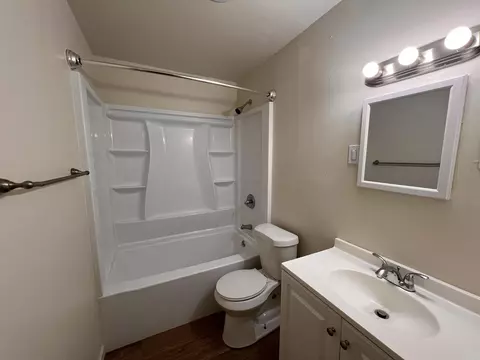 Bath - 405 Angus St, Conway, AR 72032 photo 1 of 3