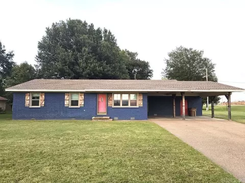 398 Barry St E, Wynne, AR 72396