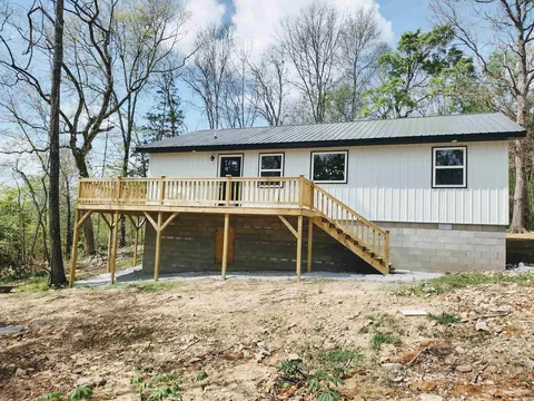 Exterior - 616 Roasting Ear Rd, Onia, AR 72663 photo 10 of 11
