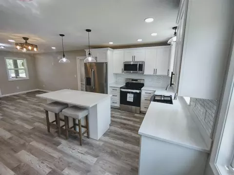 Kitchen - 616 Roasting Ear Rd, Onia, AR 72663 photo 2 of 2