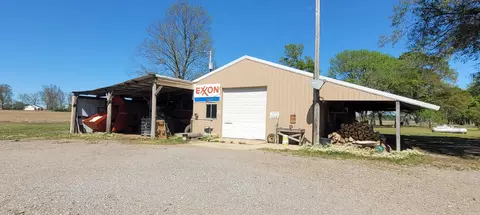 Exterior - 5299 Highway 33, Augusta, AR 72006 photo 9 of 12