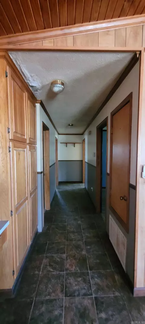 Entry Way - 5299 Highway 33, Augusta, AR 72006 photo 1 of 2