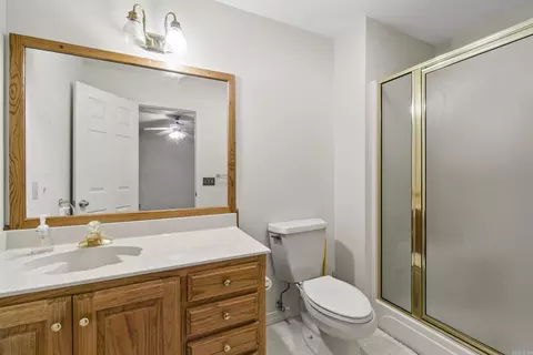 Bath - 39 E Bluff Dr, Quitman, AR 72131 photo 3 of 4