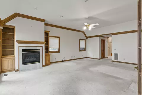 Living - 39 E Bluff Dr, Quitman, AR 72131 photo 4 of 6