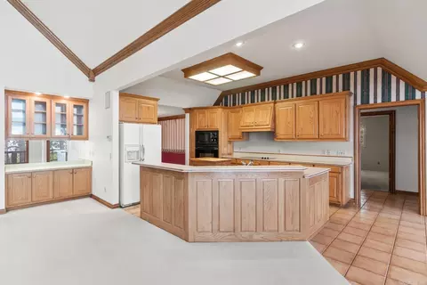 Kitchen - 39 E Bluff Dr, Quitman, AR 72131 photo 4 of 4