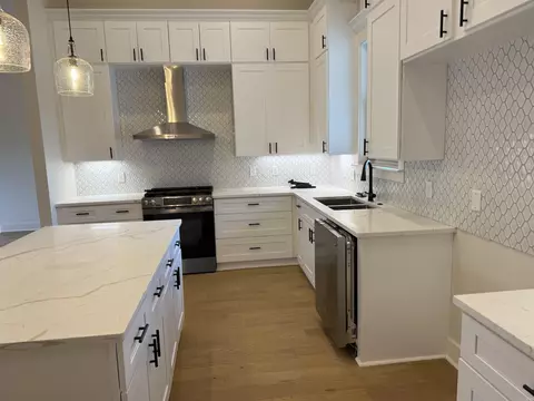 Kitchen - 4055 Kindness Ct, Alexander, AR 72002 photo 6 of 7