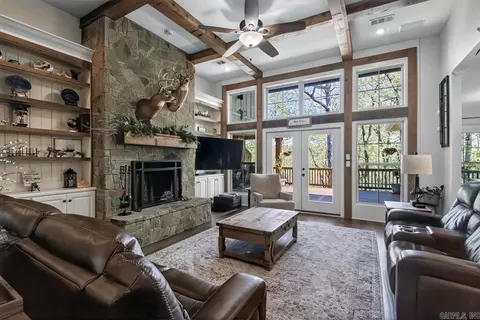 Living - 169 Bald Eagle Dr, Paron, AR 72122 photo 2 of 4