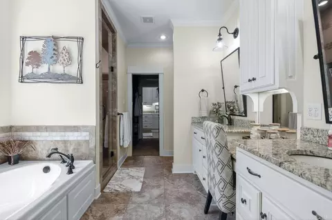 Bath - 169 Bald Eagle Dr, Paron, AR 72122 photo 1 of 4
