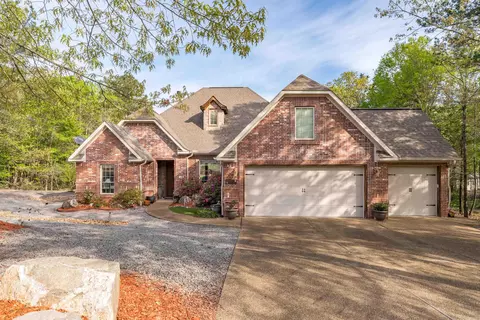 224 Elcano Dr, Hot Springs Village, AR 71909