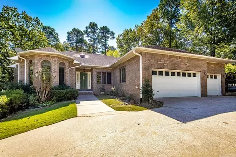 233 Snead Dr, Fairfield Bay, AR 72088