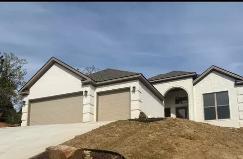 119 Crestview Dr, Maumelle, AR 72113