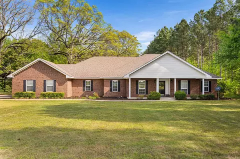 372 Woodlawn Rd, Austin, AR 72007