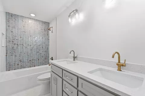 Bath - 1314 Mitchell St, Conway, AR 72034 photo 1 of 3