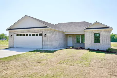 124 S Apple St, Beebe, AR 72012