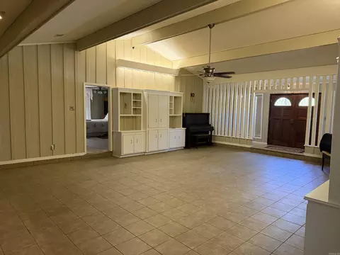 Living - 4 Stratford, Pine Bluff, AR 71603 photo 1 of 4