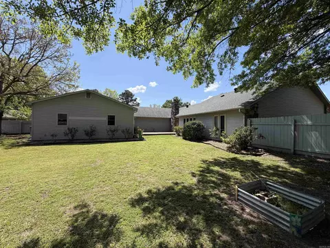 Exterior - 4 Stratford, Pine Bluff, AR 71603 photo 11 of 12