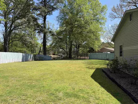 Exterior - 4 Stratford, Pine Bluff, AR 71603 photo 10 of 12