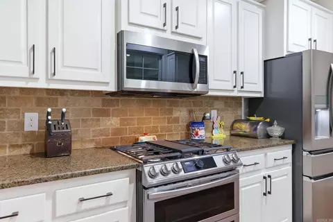 Kitchen - 236 A St, Bryant, AR 72022 photo 1 of 2