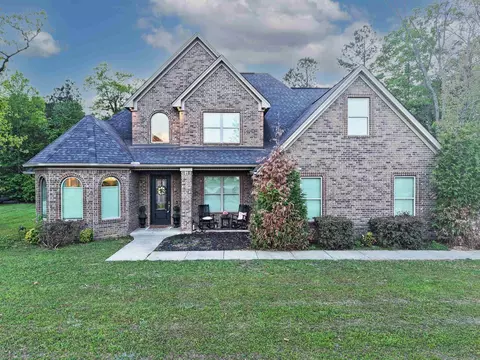 116 Carriage Ct, White Hall, AR 71602