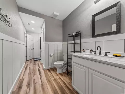 Bath - 163 Barbie Ln, Mount Ida, AR 71957 photo 2 of 4