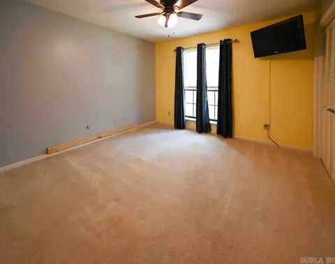 Bedroom - 181 Bearce Cir, Mount Ida, AR 71957 photo 3 of 4