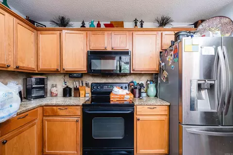 Kitchen - 13203 Old River Dr, Scott, AR 72142 photo 2 of 3
