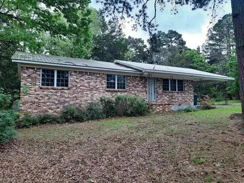 413 Redbud Ave, Mountain View, AR 72560