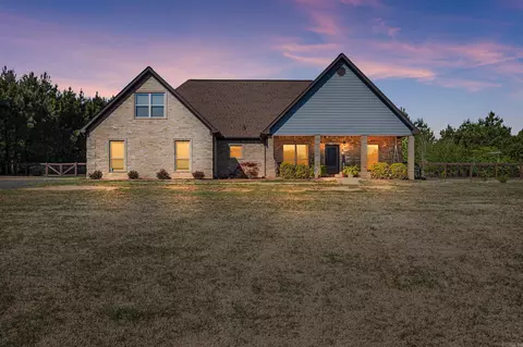 126 Coyote Cir, Ward, AR 72176