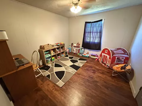 Bedroom - 142 Apartment Dr, Melbourne, AR 72556 photo 4 of 4