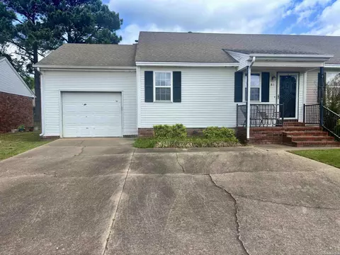 2910 E Moore Ave, Searcy, AR 72143