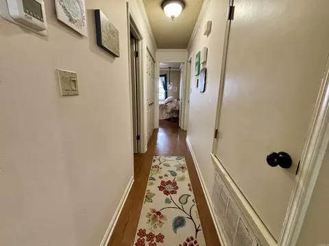 Entry Way - 2910 E Moore Ave, Searcy, AR 72143 photo 1 of 1