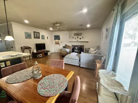 Living - 2910 E Moore Ave, Searcy, AR 72143 photo 3 of 3
