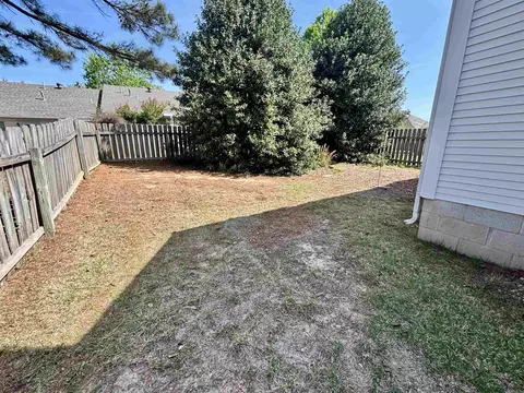 Exterior - 2910 E Moore Ave, Searcy, AR 72143 photo 3 of 3