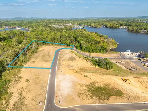 000 Conquest Ln, Hot Springs, AR 71913