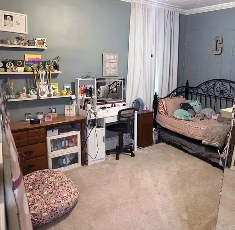 Bedroom - 813 Hamilton Ave E, Wynne, AR 72396 photo 2 of 3