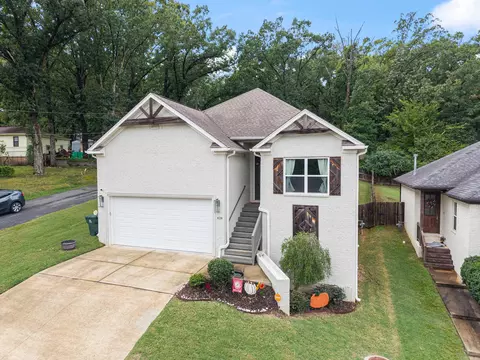 624 Gamble Rd, Little Rock, AR 72211