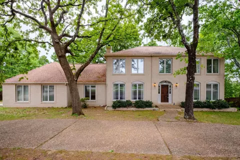 13101 Rivercrest Dr, Little Rock, AR 72212