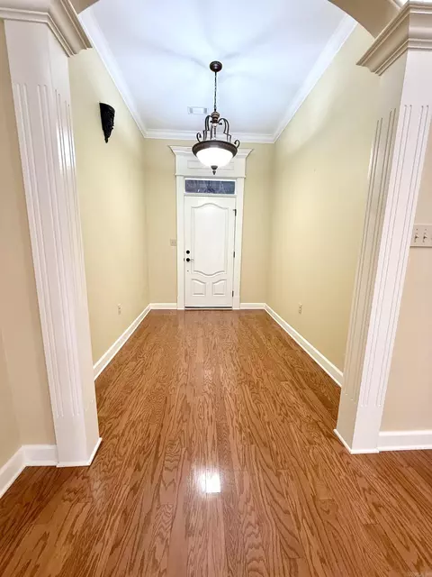 Entry Way - 922 Sinclair Ct, Searcy, AR 72143 photo 1 of 4