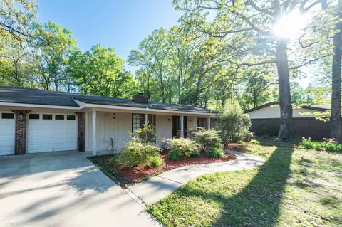 Exterior - 27 White Oak Dr, Conway, AR 72034 photo 2 of 10