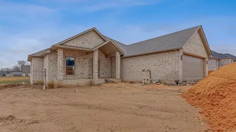 146 Raymond Dr, Paragould, AR 72450