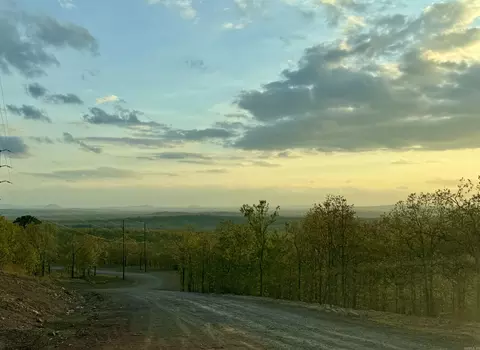 91 7 Lakes Ranch Blvd, Conway, AR 72023