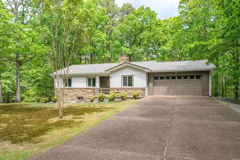 4 Monovar Ln, Hot Springs Village, AR 71909