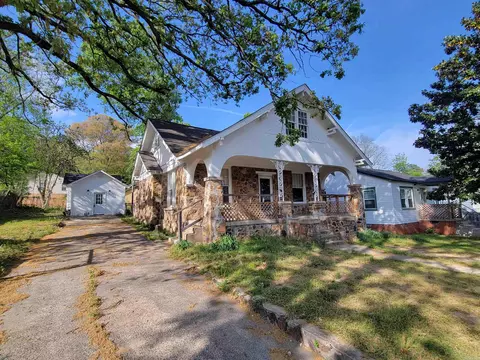 2209 W Long 17th St, North Little Rock, AR 72114