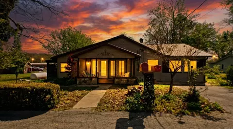 510 Carhart St, Alton, MO 65606