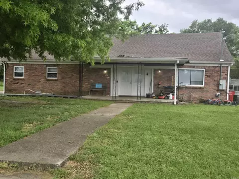 1100 E Rock St, Morrilton, AR 72110