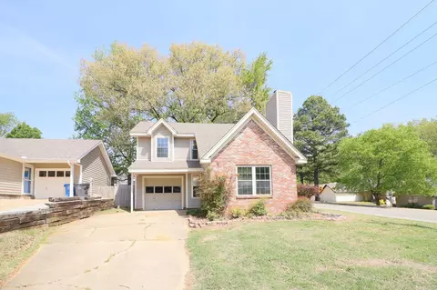 1700 Heather Ridge Dr, Jonesboro, AR 72401