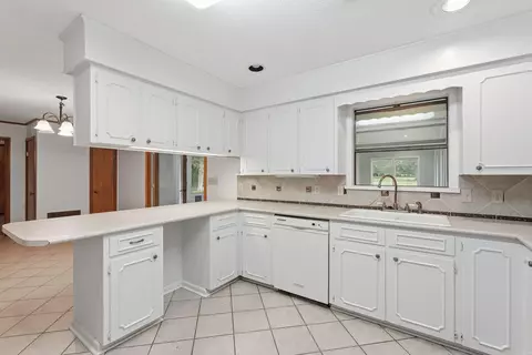 Kitchen - 200 Higden Rd, Higden, AR 72067 photo 7 of 7